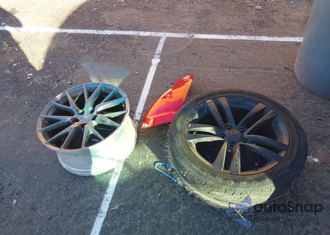 2013 Infiniti Ipl G z USA, uszkodzony, nr VIN JN1CV6EK9DM900053